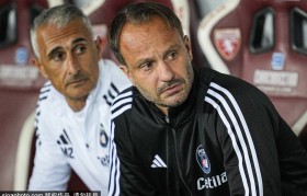 意甲各队主帅年薪排行:孔蒂800万欧居首,阿莱格里500万欧次之