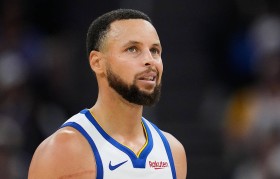 库里遭叫板怒斩42分退敌 戈登狂中10三分造次失败